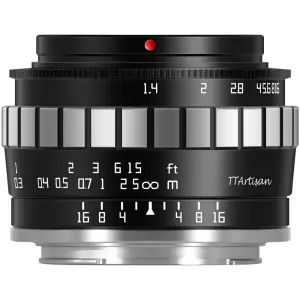  TTArtisan 23mm f/1,4 Fujifilm X -kameroille (APS-C) Musta/Hopea