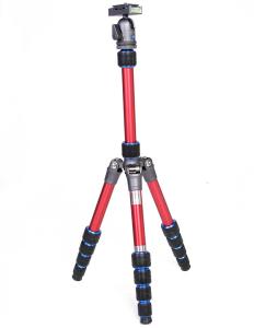  Nest Traveller Kamerastativ 139cm r&ouml;d