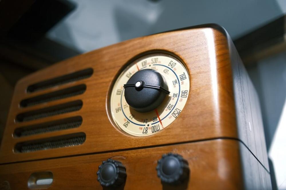  7Artisans 24mm f/1,4 objektiivi Canon M -kameralle(APS-C)