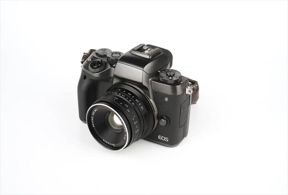  7Artisans 25mm f/1,8 II för Micro 4/3