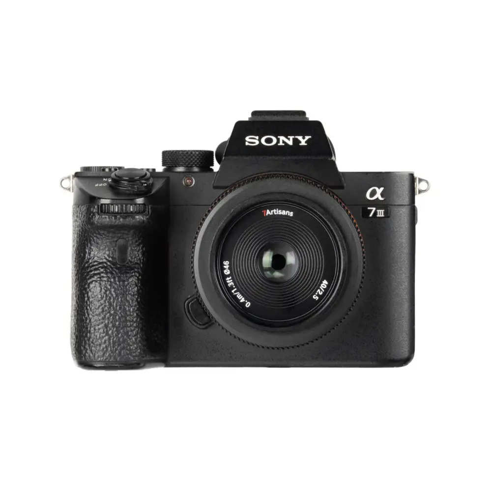  7Artisans AF 40mm f/2,5 Sony E:lle – Täysikokoinen