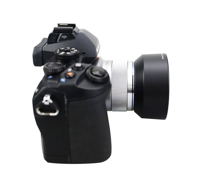  JJC Motljusskydd för Olympus 45mm 1:1.8 ersätter LH-40B