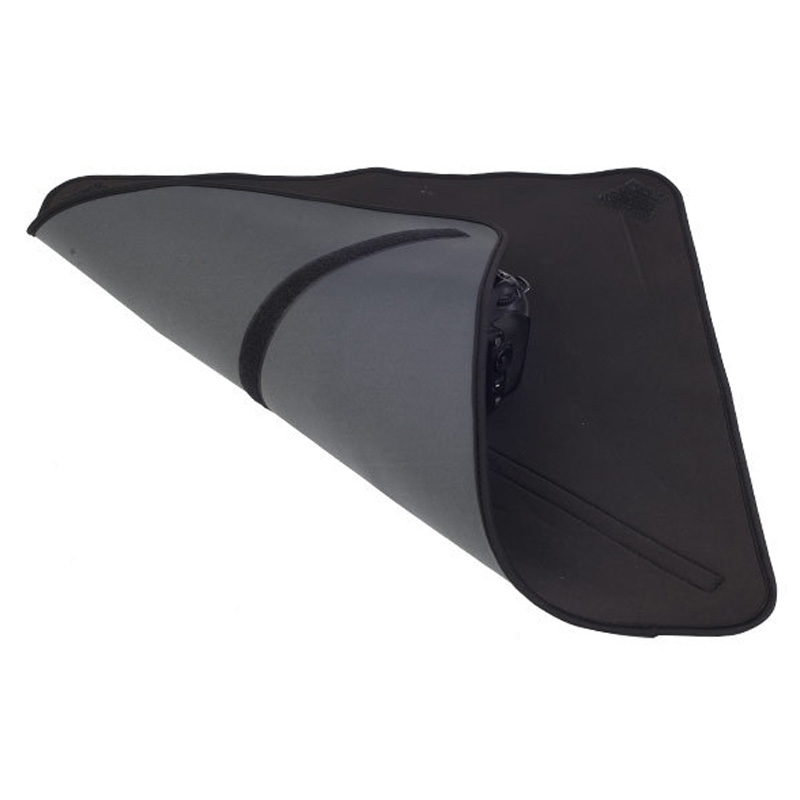  Neopreenisuoja Black Magic 45x45cm