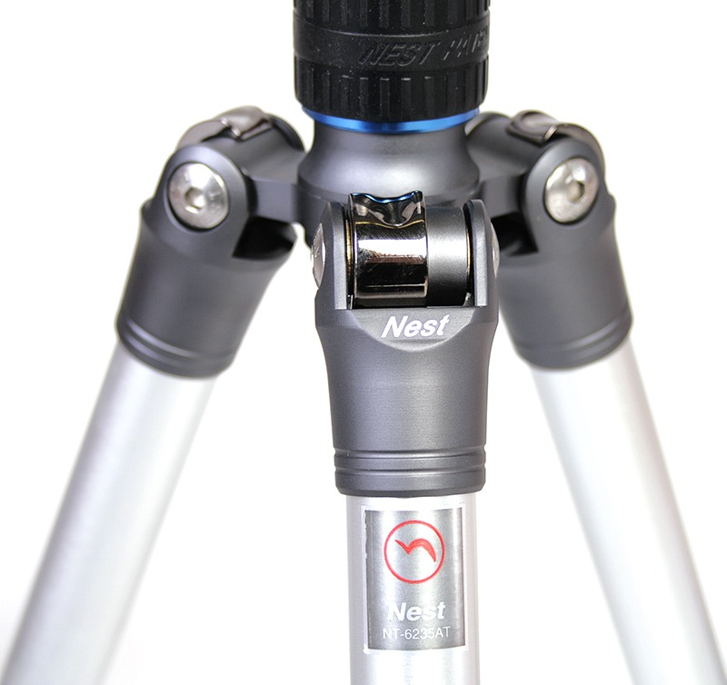  Nest Traveller Kamerastativ 139cm röd